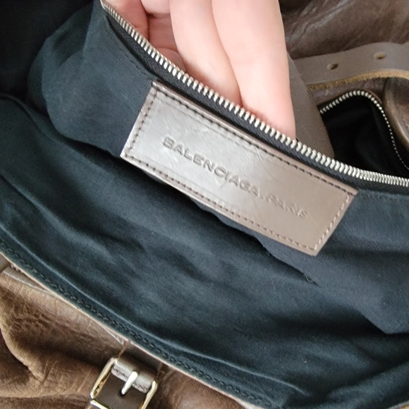 Balenciaga Paris Brown Leather Large Shoulder Tote Bag - Picture 11 of 14